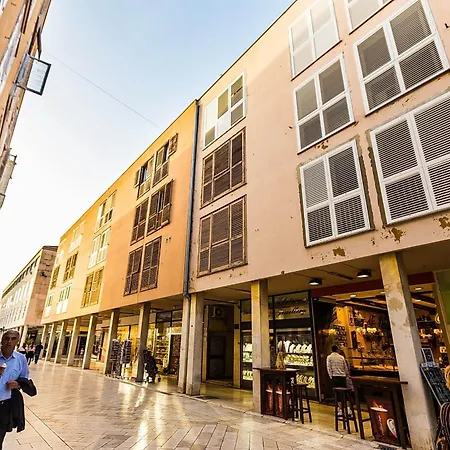 Apartman Downtown Stylish And Sophisticated