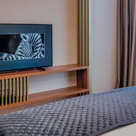 Downtown Stylish And Sophisticated Apartman *